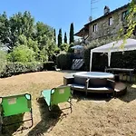アパート Rustico Jacuzzi & Wine La Collina