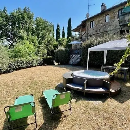 Rustico Jacuzzi & Wine Apartment