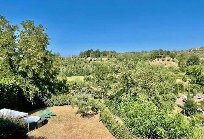 Apartment Rustico Jacuzzi & Wine