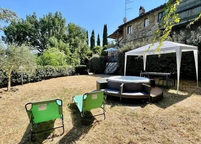 Apartment Rustico Jacuzzi & Wine La Collina